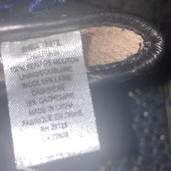 Echo Black Leather Gloves with Pattern